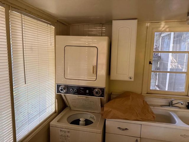 653 Melville Avenue, Palo Alto, CA 94301