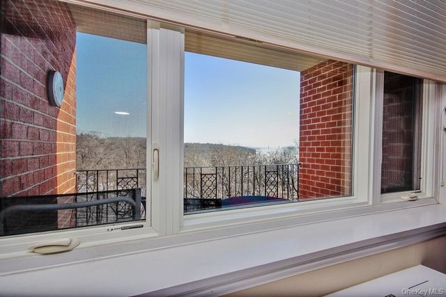 16 Rockledge Avenue 6K-2, Ossining, NY 10562