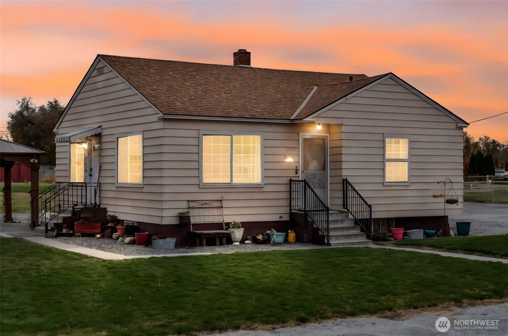 3204 W Yakima Street, Pasco, WA 99301