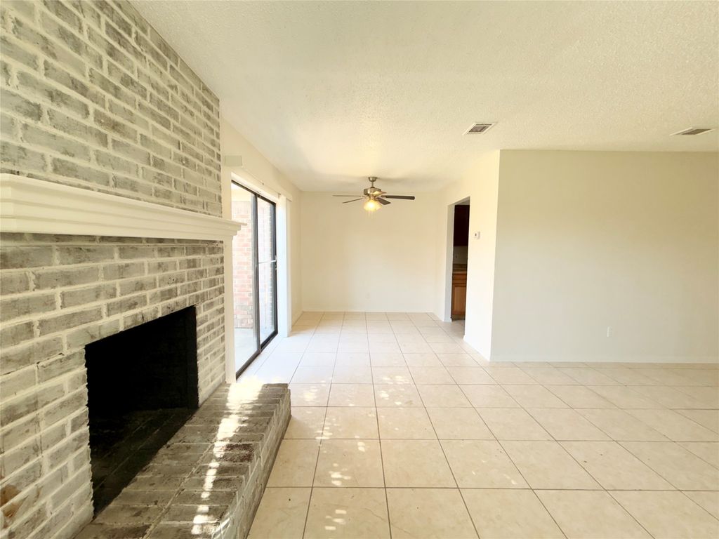 4001 N Garland Avenue 4, Garland, TX 75040
