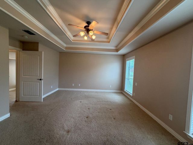 2073 Yasmeen Cir, Flint, TX 75762
