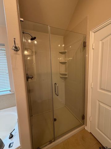 2073 Yasmeen Cir, Flint, TX 75762