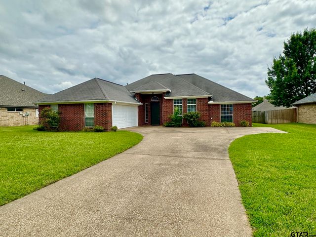 2073 Yasmeen Cir, Flint, TX 75762