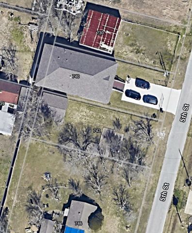 742 5th Street, Dickinson, TX 77539