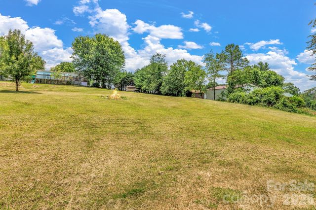 147 High Valley Estates Drive, Alexander, NC 28701