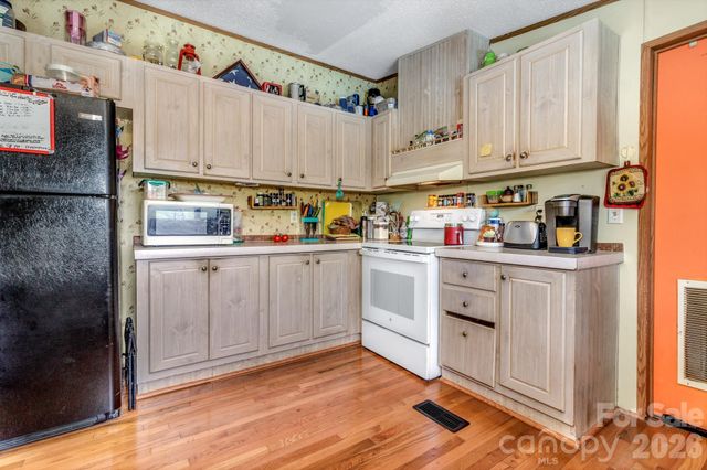 147 High Valley Estates Drive, Alexander, NC 28701