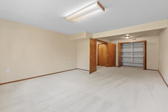 6502 N Park View Ln, Spokane, WA 99205