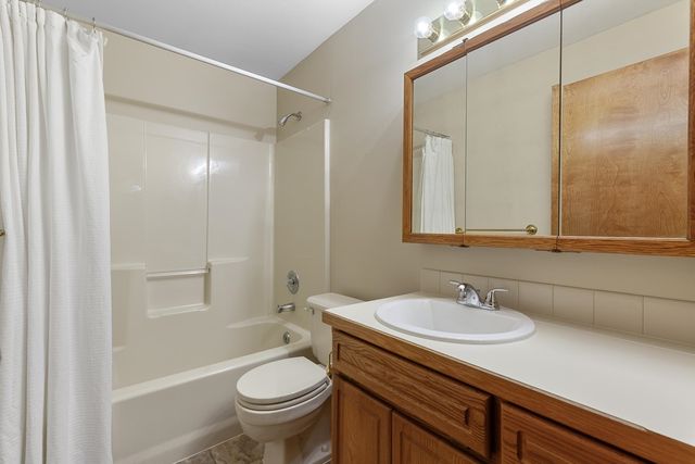 6502 N Park View Ln, Spokane, WA 99205