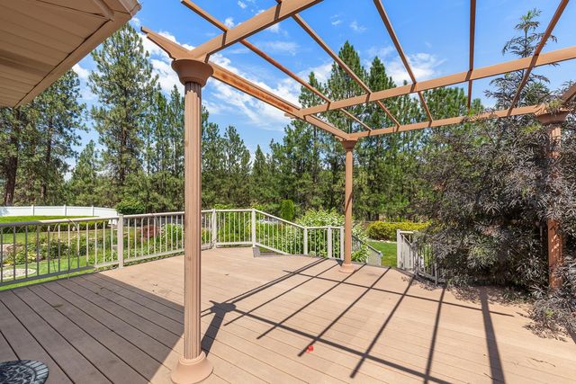 6502 N Park View Ln, Spokane, WA 99205