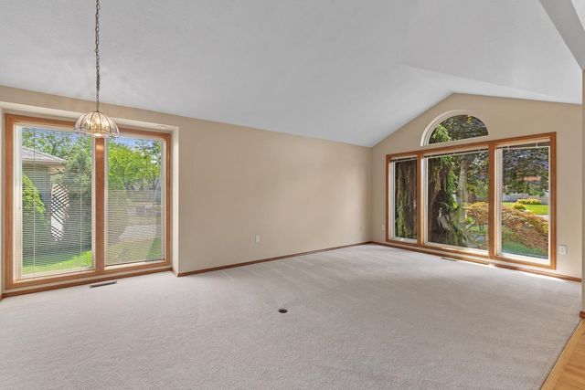 6502 N Park View Ln, Spokane, WA 99205