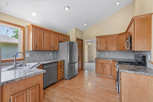 6502 N Park View Ln, Spokane, WA 99205