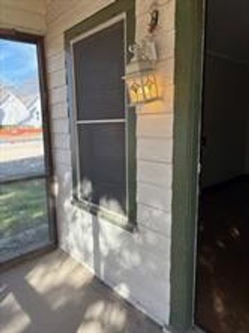 201 E Vine Street, Keller, TX 76248
