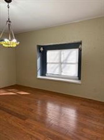 201 E Vine Street, Keller, TX 76248