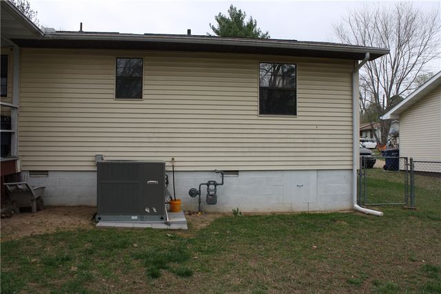 928 Shay Drive, Mountain Home, AR 72653