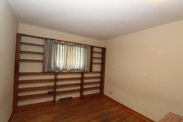 802 6th Street, Traer, IA 50675
