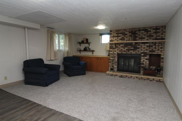 802 6th Street, Traer, IA 50675