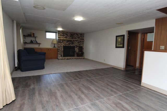 802 6th Street, Traer, IA 50675