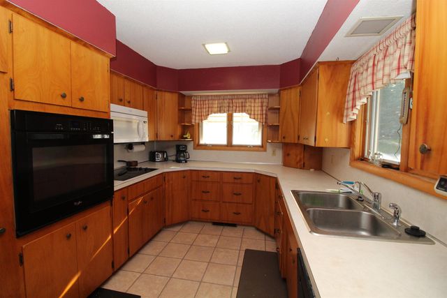 802 6th Street, Traer, IA 50675