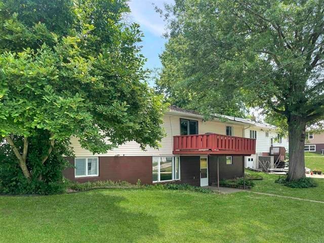 802 6th Street, Traer, IA 50675