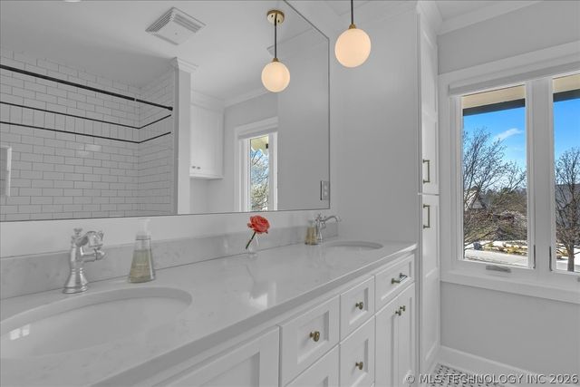 2431 S Trenton Avenue, Tulsa, OK 74114