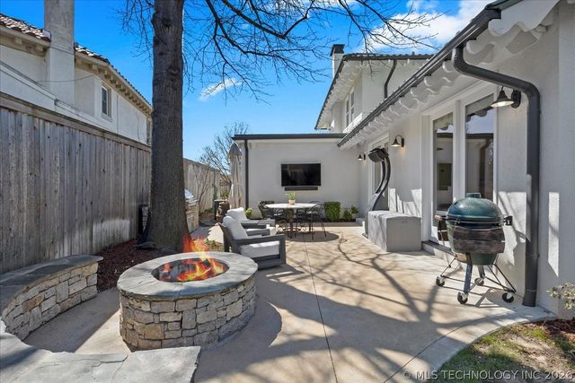 2431 S Trenton Avenue, Tulsa, OK 74114