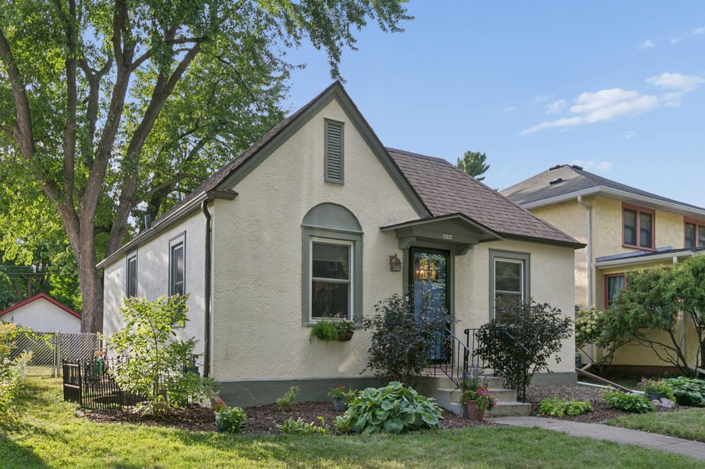 2834 Arthur Street NE, Minneapolis, MN 55418 — exterior
