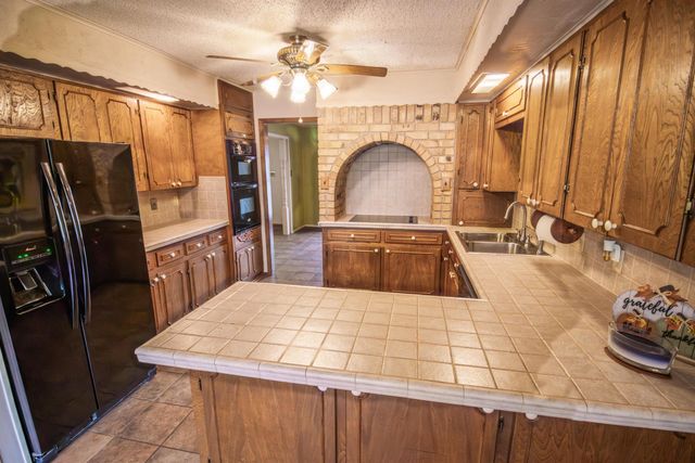 837 Bertha Jackson Rd, Marshall, TX 75670