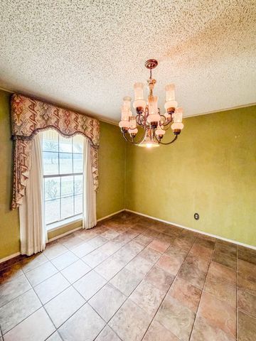 837 Bertha Jackson Rd, Marshall, TX 75670