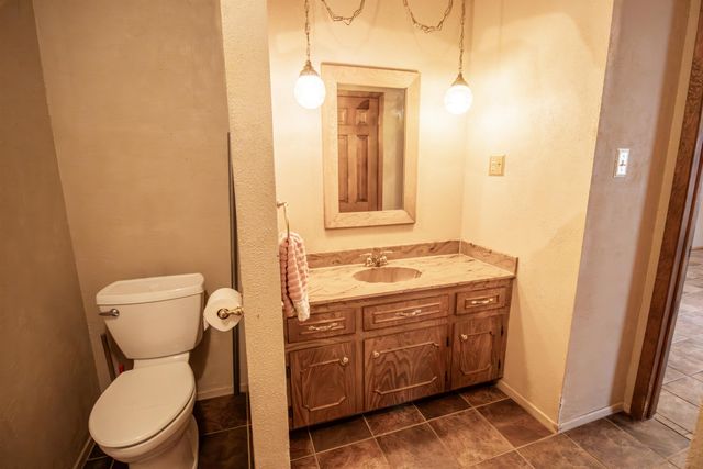 837 Bertha Jackson Rd, Marshall, TX 75670