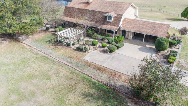 837 Bertha Jackson Rd, Marshall, TX 75670