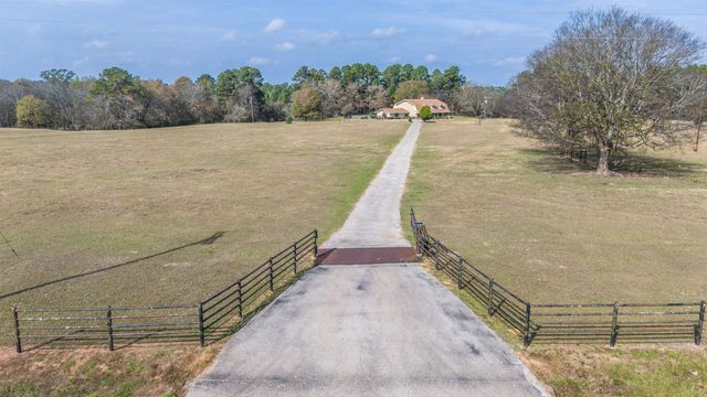 837 Bertha Jackson Rd, Marshall, TX 75670