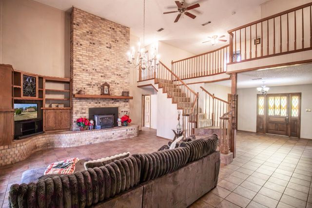 837 Bertha Jackson Rd, Marshall, TX 75670