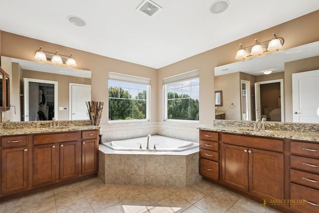 23641 N Sanctuary Club Drive, Kildeer, IL 60047