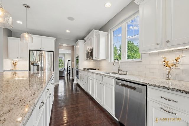 23641 N Sanctuary Club Drive, Kildeer, IL 60047