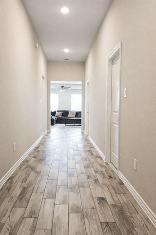 417 Dr Martin Luther King Jr Drive, La Porte, TX 77571