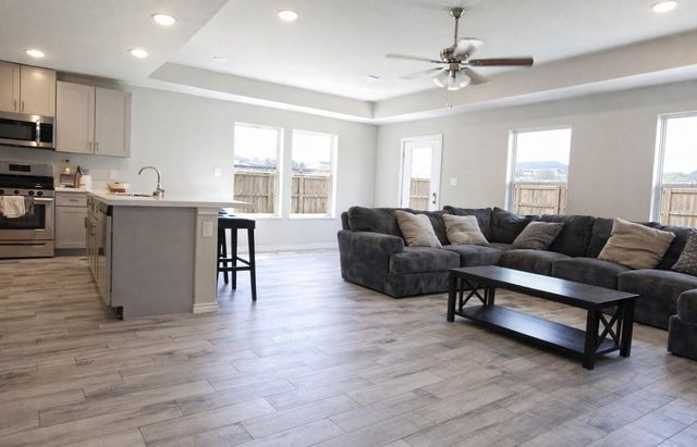 417 Dr Martin Luther King Jr Drive, La Porte, TX 77571