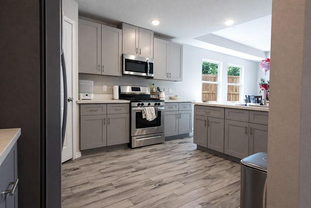 417 Dr Martin Luther King Jr Drive, La Porte, TX 77571