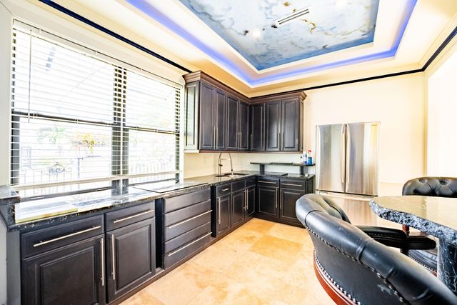 1325 N Mangonia Drive, West Palm Beach, FL 33401