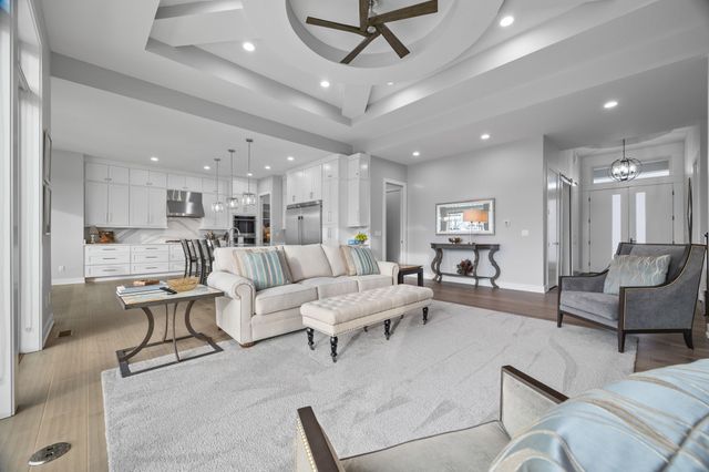 3962 NW 181st Street, Clive, IA 50325