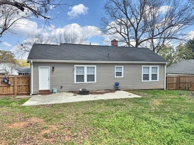 604 E Jefferies St, Gaffney, SC 29340