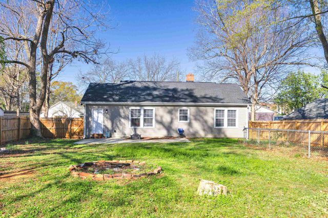 604 E Jefferies St, Gaffney, SC 29340