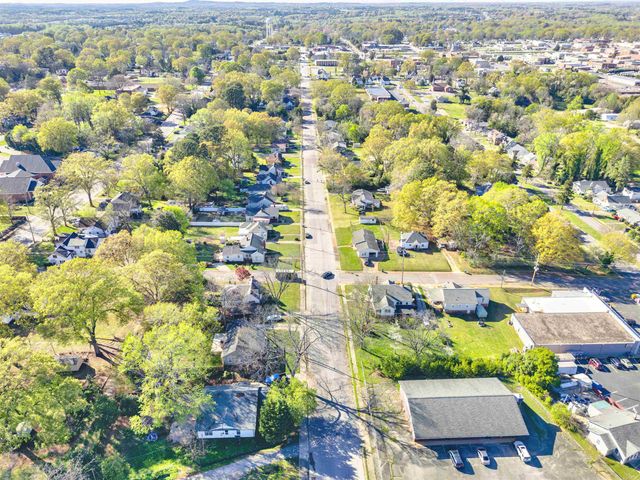 604 E Jefferies St, Gaffney, SC 29340