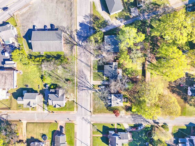 604 E Jefferies St, Gaffney, SC 29340
