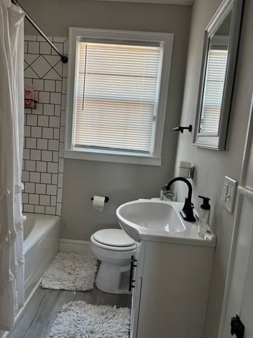 604 E Jefferies St, Gaffney, SC 29340