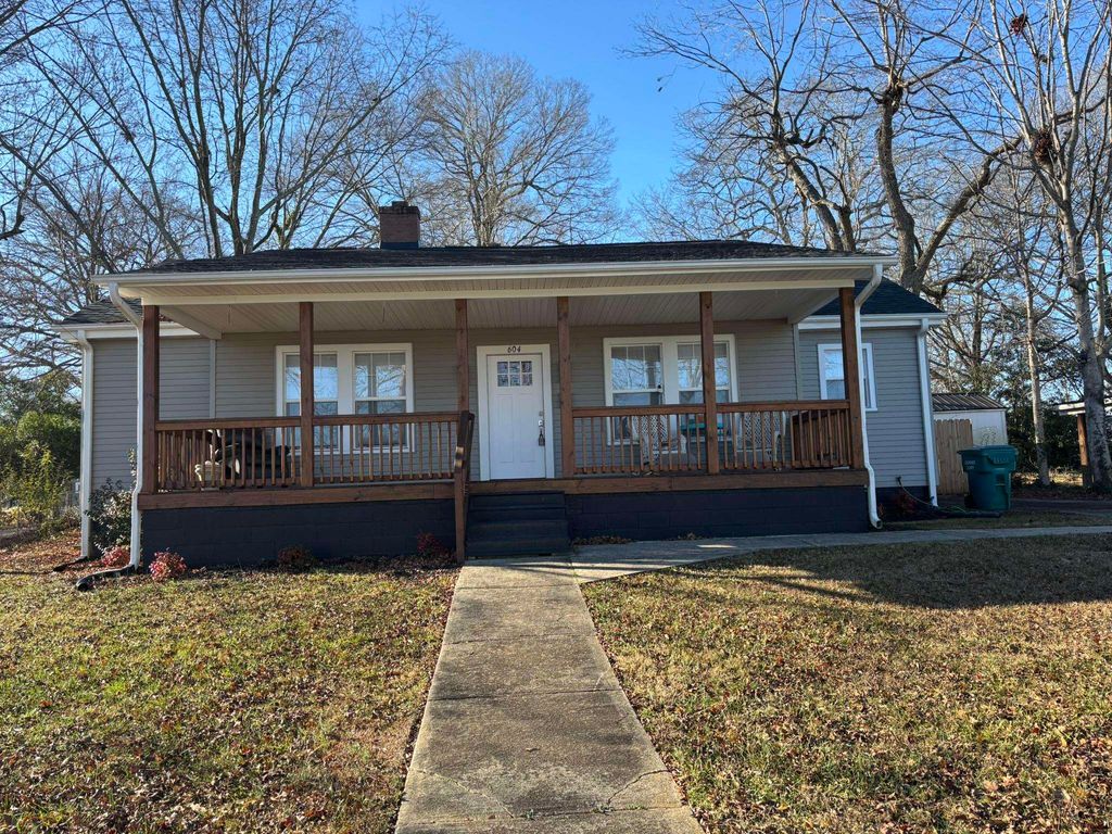 604 E Jefferies St, Gaffney, SC 29340