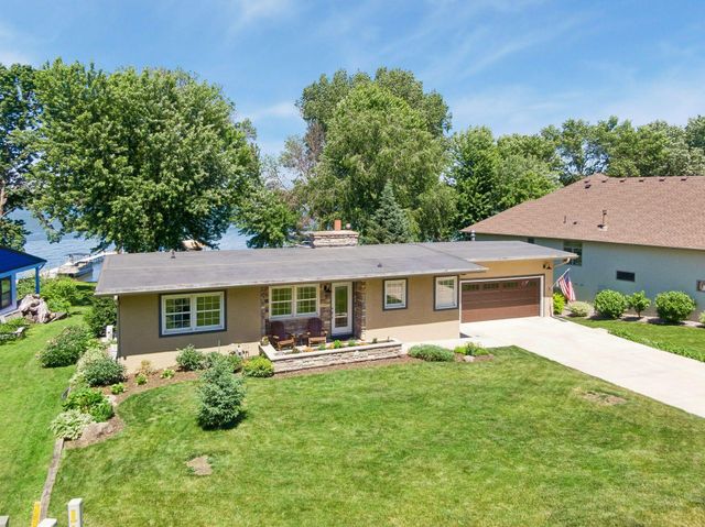 2760 S Shore Drive, Prior Lake, MN 55372
