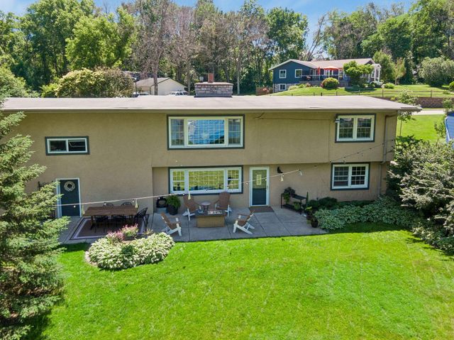 2760 S Shore Drive, Prior Lake, MN 55372