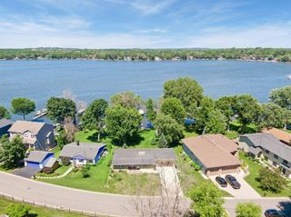 2760 S Shore Drive, Prior Lake, MN 55372