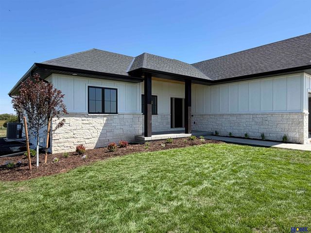 17450 SW 37th Street, Martell, NE 68404