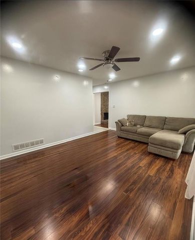 3000 Bay Berry Drive SW, Marietta, GA 30008